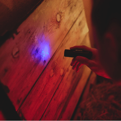escape boxen met uv licht.
